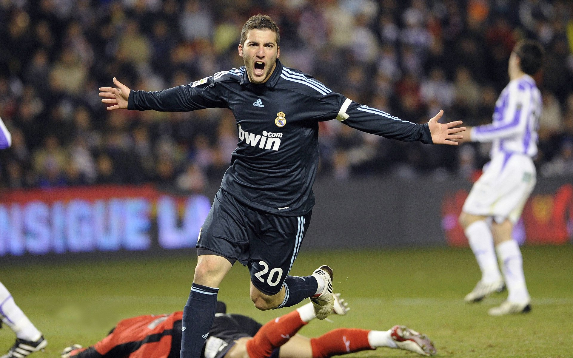 AYX GAME-西甲盘点：最精彩的盘带过人战术，盘带大师巴西